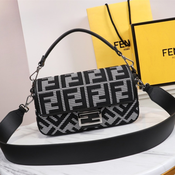 Fendi Baguette Bags - Click Image to Close